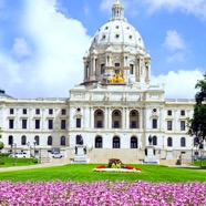 22 Iowa - State Capitol.jpg